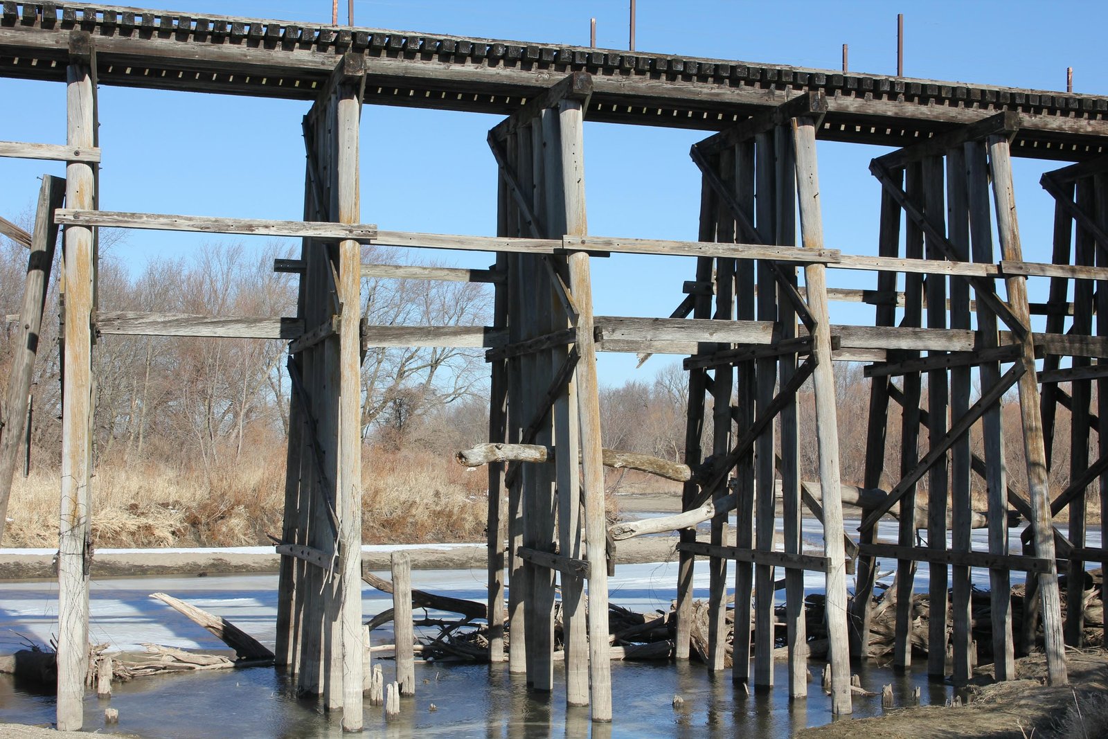 East approach detail